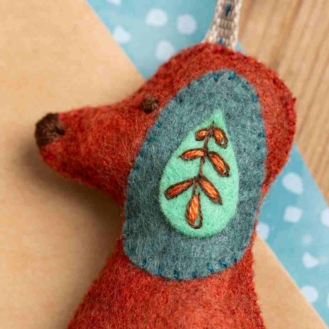 Corinne Lapierre, UK - Felt Mini Craft Kit Hanging decoration Folk Dog