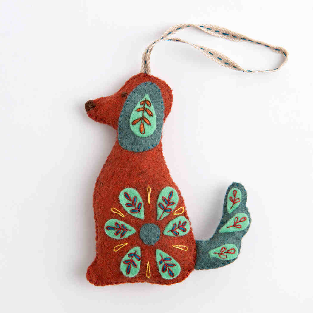 Corinne Lapierre, UK - Felt Mini Craft Kit Hanging decoration Folk Dog