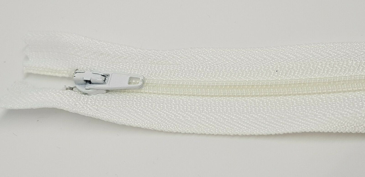 Nylon Closed End Auto-lock Zips 4in, 8in (20cm) 10in (25cm). Dressmaking, crafts.
